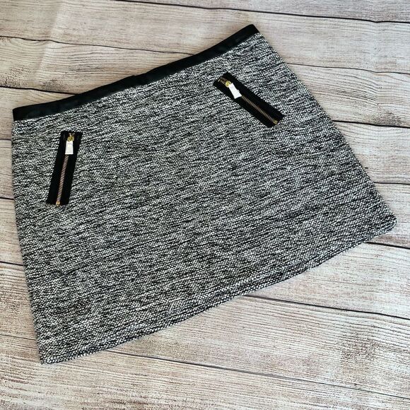 Express Mini Skirt - Picture 1 of 8